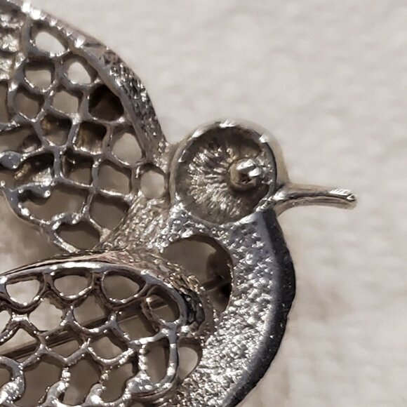 Vintage Silver Brooch Walking Filagree Bird SARAH COVENTRY Canada Mid Size - Picture 4 of 4